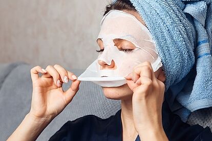 🌞 The Best Times of Day to Use a Hydrating Face Mask